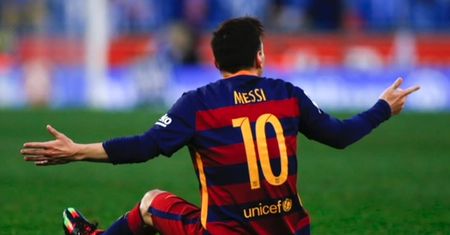 Legenda nie ma wątpliwości, komu należy się Złota Piłka. "Messi już z nikim nie rywalizuje" (lektor)