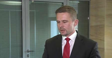 Pracownicy płacą za groźbę strajku w PKP Cargo