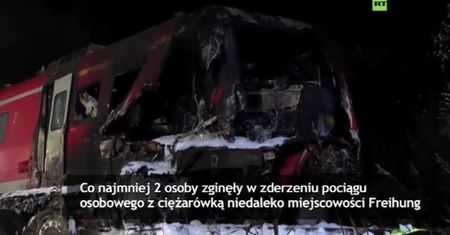 Niemcy: rozpędzony pociąg zderzył się z ciężarówką. 2 osoby nie żyją