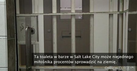 Toaleta w barze wyglada jak więzienie