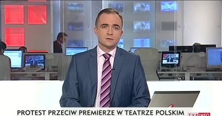 Protest we Wrocławiu: "To jest szambo, a nie teatr". Policja zatrzymała kilka osób