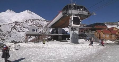 Elbrus znika w oczach. Rosjanie boją się konsekwencji