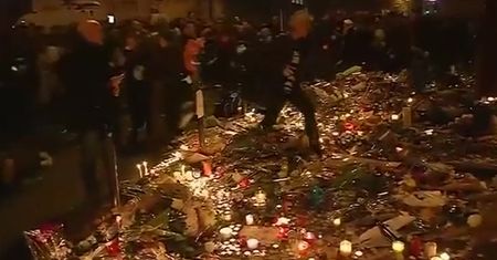 Atak paniki na placu Republiki w Paryżu. Słychać było wystrzały petard