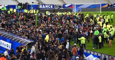 Deschamps i Loew w przerwie meczu wiedzieli o zamachach. Nie powiedzieli piłkarzom
