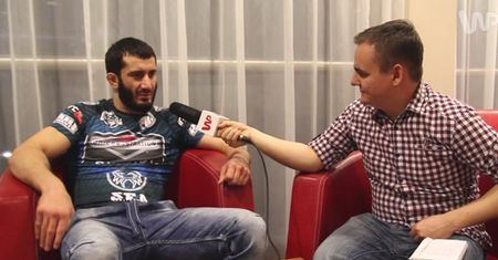 Chalidow do menadżera Materli: tylko chodzi i kłapie jęzorem
