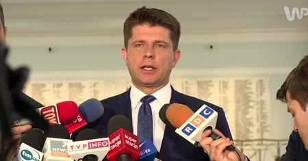 PO wychodzi z sali obrad. Kopacz: to była spontaniczna decyzja