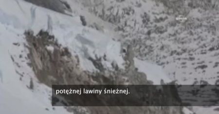 Niezwykły film pokazujący potężną lawinę śnieżną