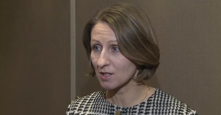 Przed świętami kierowcy zapłacą mniej za paliwo