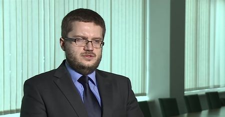 92 proc. Polaków korzysta z komórek. Ile płacą miesięcznie za telefon?