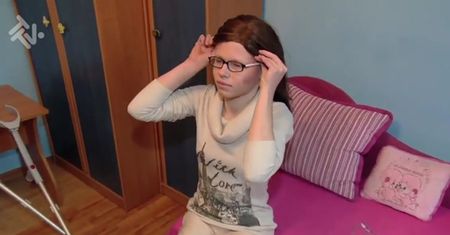 Dwudziestolatka ma czekać 14 lat na operację biodra