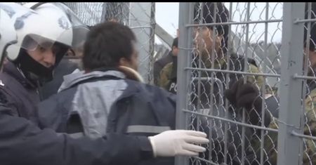 Imigranci z Macedonii żądają przepuszczenia przez granicę