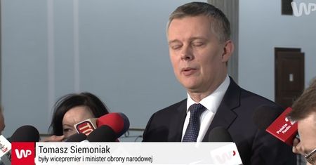 Siemoniak pisze do Szydło ws. publikacji orzeczenia TK