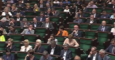 Kopacz na posiedzeniu ds. uchodźców: cała Europa na nas patrzy