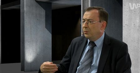 PiS chce "strumienia pieniędzy" dla uchodźców