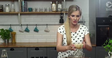 Domowa granola z owocami