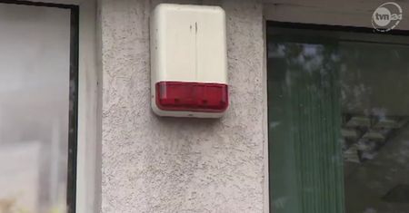 Pościg za sprawcami napadu na firmę kurierską w Krakowie