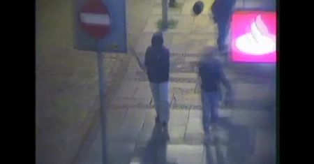 "Nocny rycerz" z mieczem biegał po ulicach Kalisza