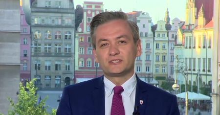 Biedroń zakazał występu cyrku w Słupsku: "Żadne pieniądze nie są warte cierpienia zwierząt!"