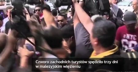 Pozowali nago na szczycie świętej góry