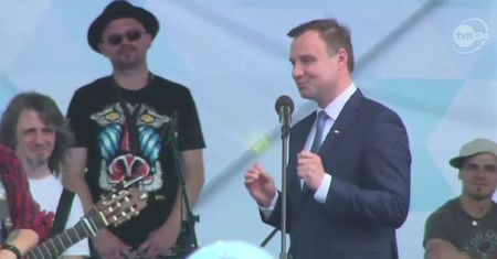 Duda tańczy i śpiewa z Arką Noego