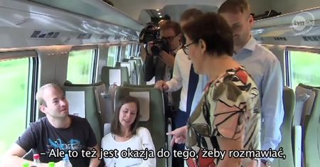 Kopacz jedzie Pendolino i zaczepia pasażerów