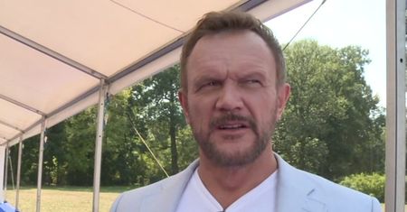 Pazura: umarł Czaruś z 13 posterunku, który się cały ciągle wygłupia