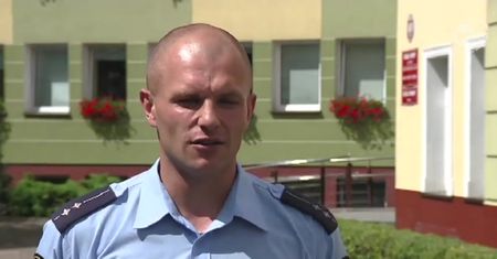 Sąsiad upił 9-latka