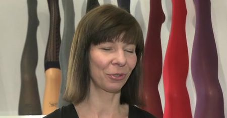 Wraca moda na stroje eksponujące talię