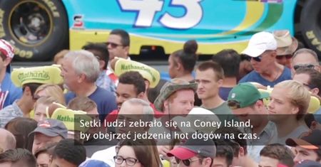 Zjadł 64 hot dogi w 10 minut