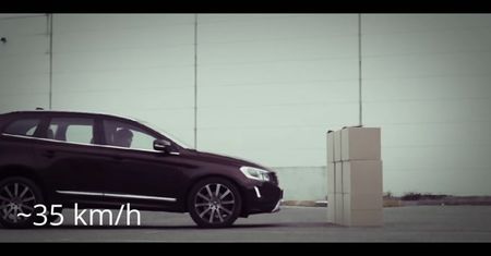 Volvo XC60 - test systemu City Safety