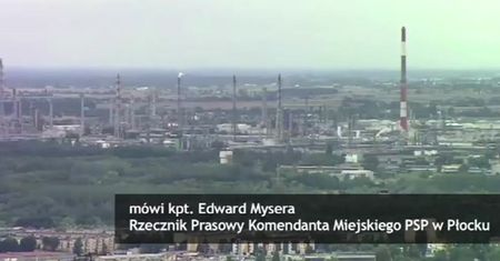 Pożar obok stacji paliw w Płocku
