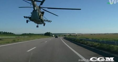 #dziejesiewmoto: śmigłowiec przeleciał kilka metrów nad jezdnią