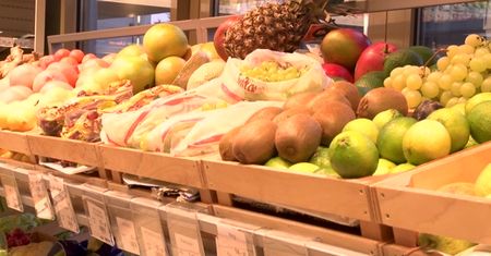 Jak przechowywać latem warzywa i owoce?