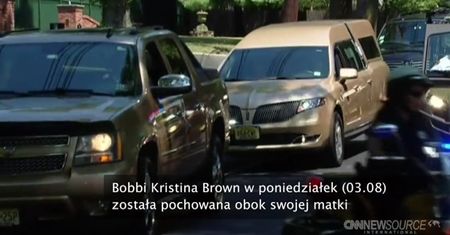 Ostatnia droga Bobbi Kristiny. Przed bramą cmentarza tłum dziennikarzy