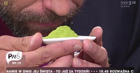 Jak zrobić zieloną herbatę Matcha?