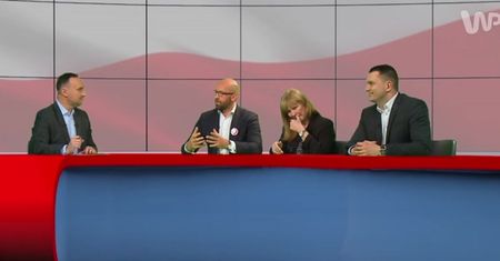 #dziejesienazywo: Duda plastikowy, Komorowski z kartką