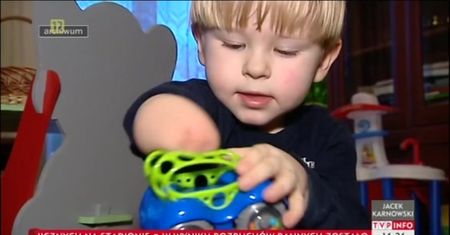 Podarowali 3-latkowi "rączkę". To jednak nie koniec jego potrzeb