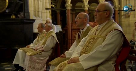Kardynał Franciszek Macharski walczy o życie