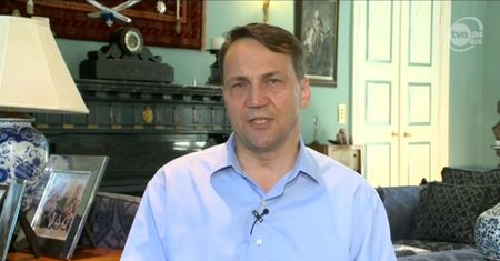 Sikorski o Brexicie: "Tak się kończy straszenie ludzi uchodźcami"