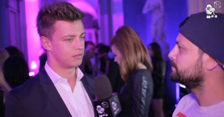 Jonkisz o "Playboyu": "Nie śledzę tego magazynu. Jestem dość młody..."