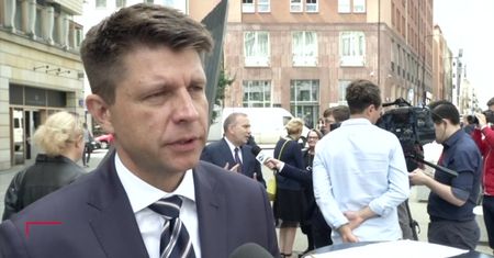 Petru dla WP: Kukiz'15 znów się wycofał, taka z nich opozycja: raz z rządem, raz przeciwko