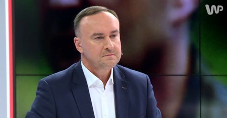 #dziejesienazywo: Bochenek: artykuł o Macierewiczu jest tubą propagandową określonych partii