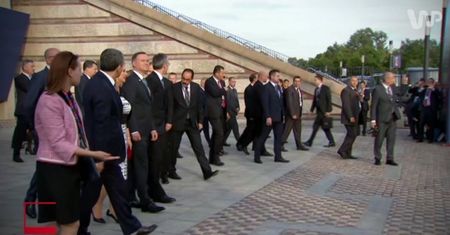 Defilada lotnicza podczas szczytu NATO