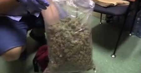 Ochota. Wpadł z kilogramem narkotyków