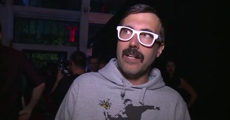 DJ Adamus też pisze książkę: "Będzie dużo o narkotykach. To książka dla inteligentnych ludzi"