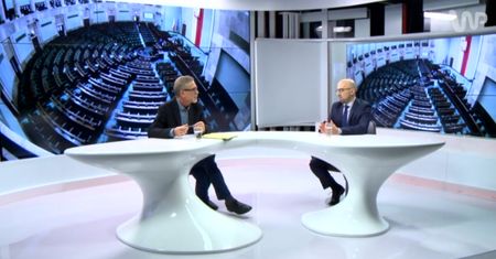 WP Rozmowa. Ujazdowski poza kierownictwem PiS. Łapiński w "WP rozmowie" tłumaczy powody decyzji partii