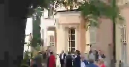 Tłum paparazzi na ślubie Rozenek i Majdana