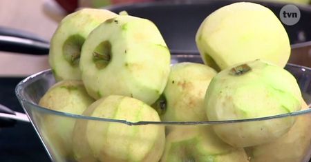Przepis Anny Starmach na szarlotkę z kruszonką