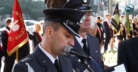 "Oni nie polegli". Kolejny spór o apel smoleński