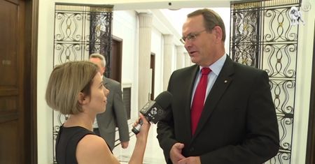 Poseł Kłopotek: "Wakacje z PSL to wakacje żniwne! Jadę do mojego zakładu pracy"